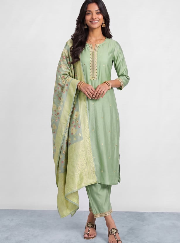 MELANGE Embroidered Straight Kurta Set