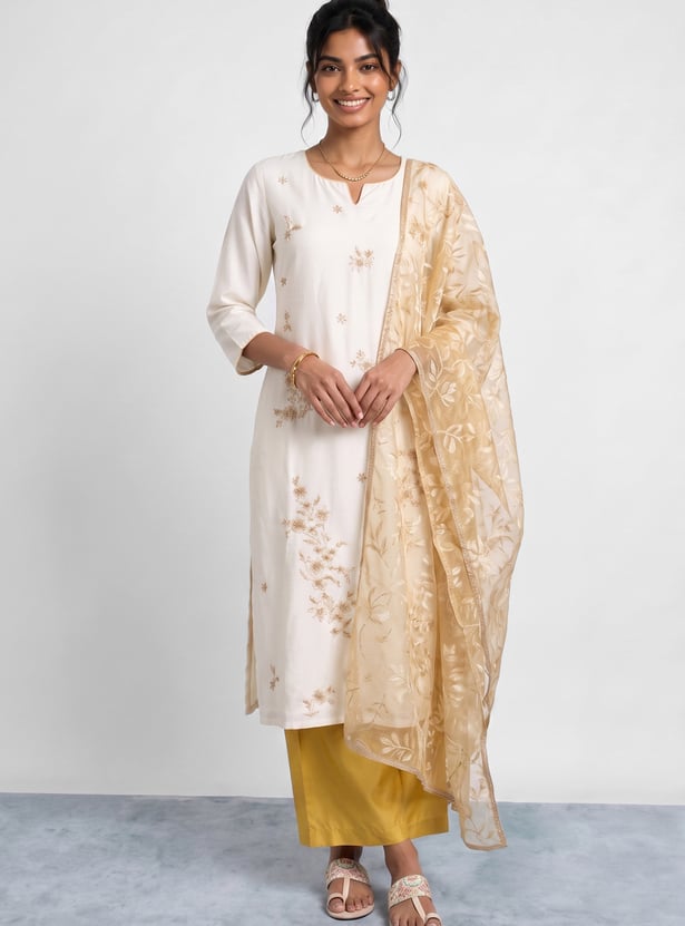 MELANGE Embroidered Kurta Set