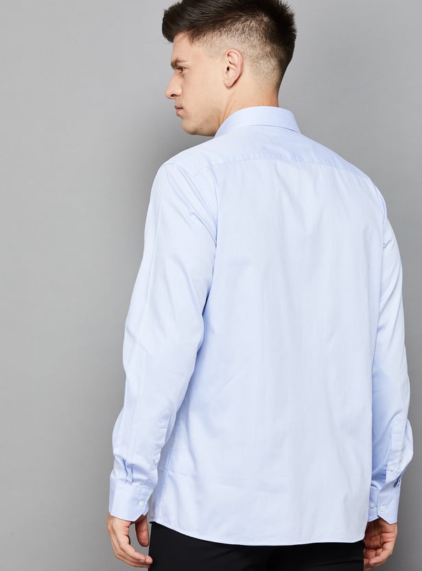 ARROW Textured Regular Fit Formal Shirt