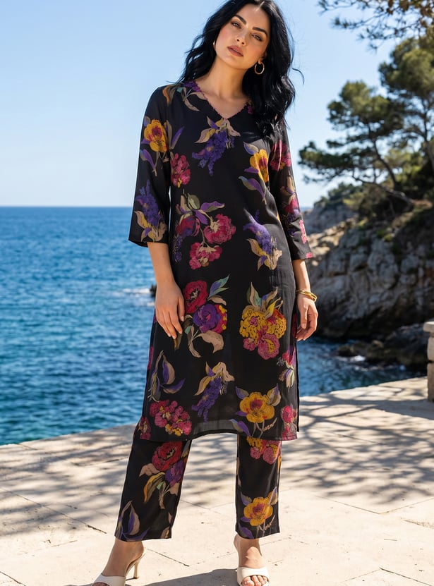 W Floral Print Straight Kurta Set