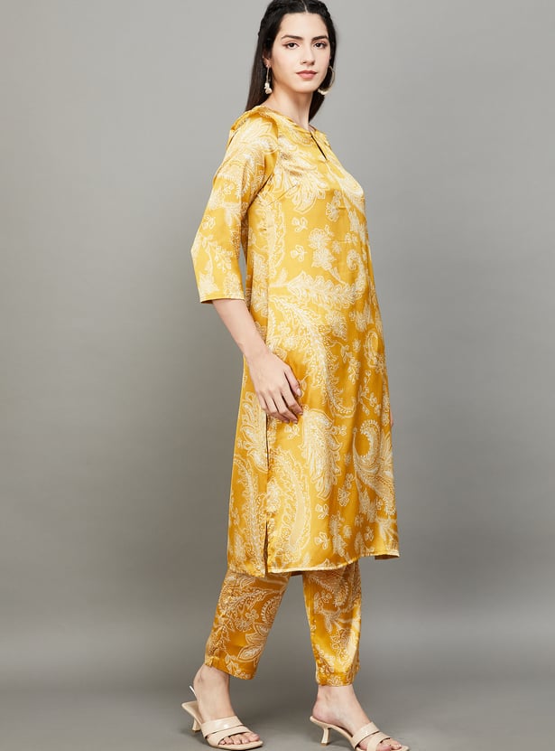 W Paisley Print Straight Kurta Set