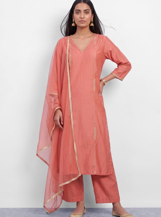 MELANGE Embroidered Kurta Set