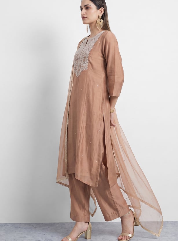 MELANGE Embroidered Straight Kurta Set