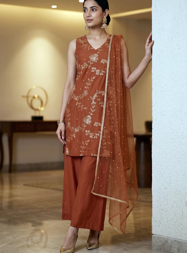 MELANGE Embroidered Kurta Set
