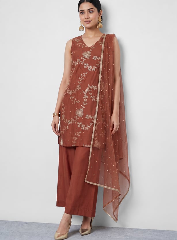MELANGE Embroidered Kurta Set
