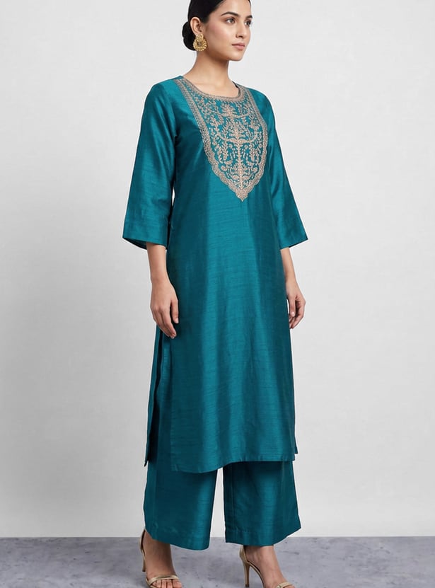 MELANGE Embroidered Kurta Set