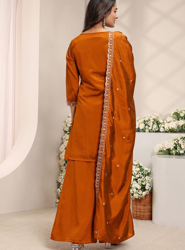 LIBAS Embroidered Kurta Set