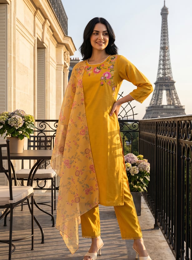 W Floral Embroidered Straight Kurta Set