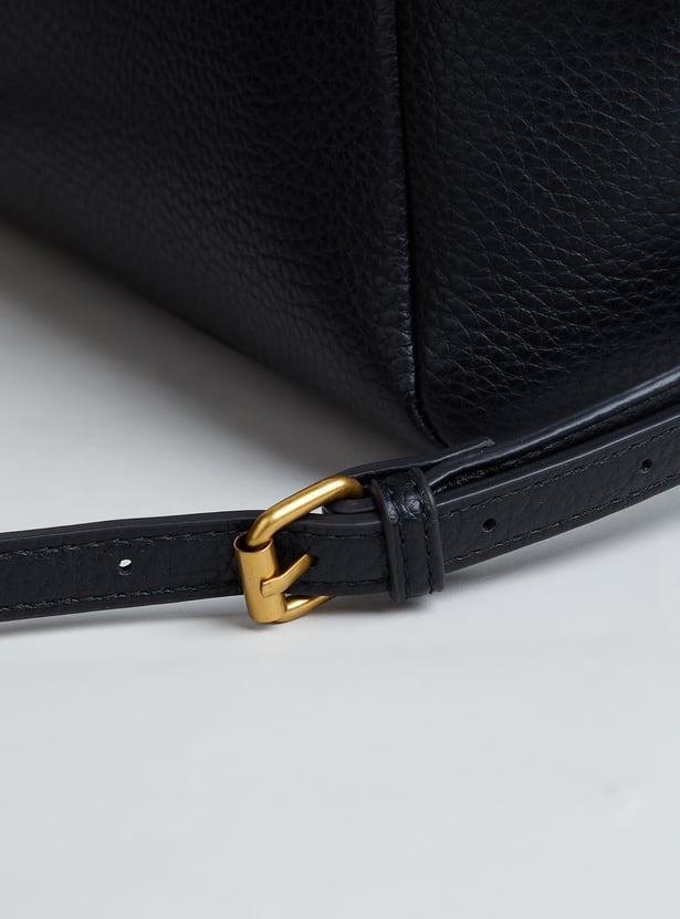 ALLEN SOLLY Solid Shoulder Bag