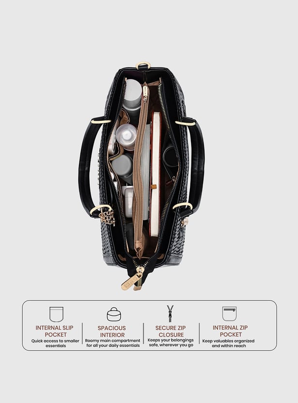 CAPRESE Textured Handheld Bag