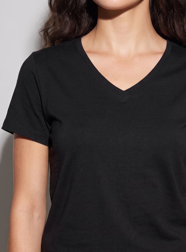 FAME FOREVER Solid V-Neck T-shirt