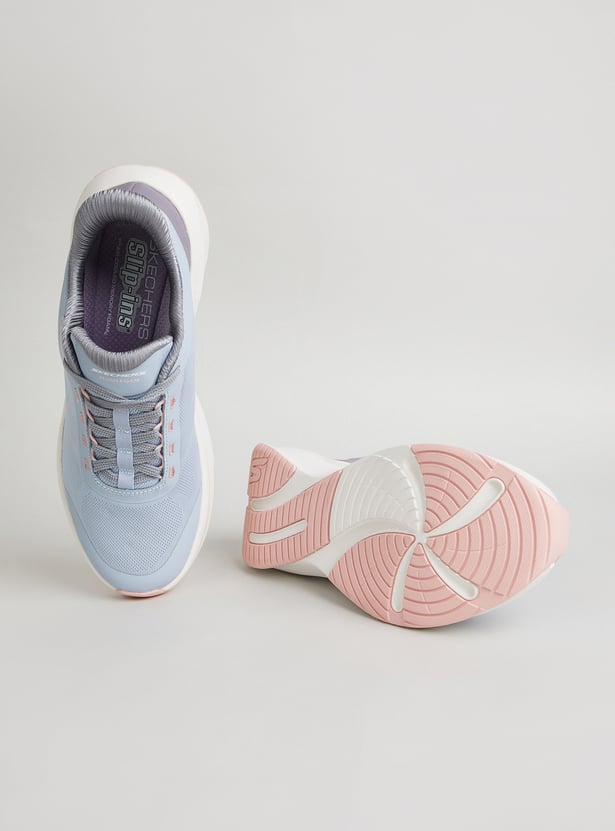 SKECHERS Plush Foam Flow State Slip-Ins Sneakers