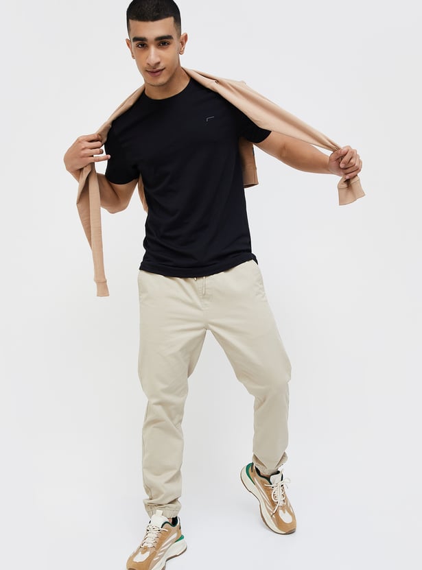 FAME FOREVER Solid Crew-Neck Regular Fit T-shirt