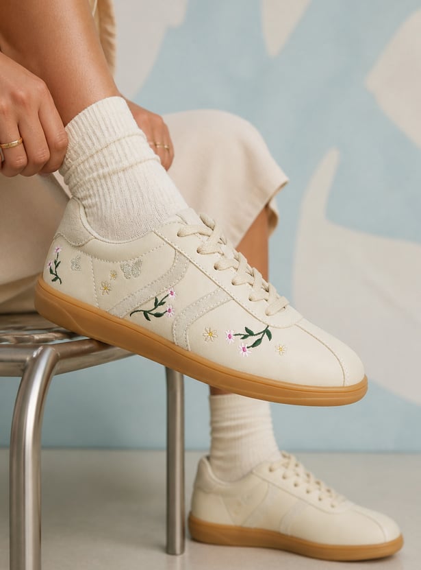 GINGER Embroidered Sneakers