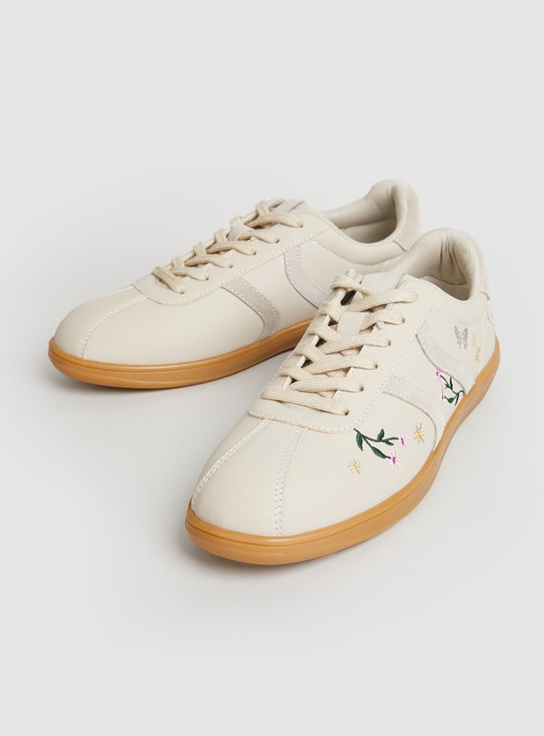 GINGER Embroidered Sneakers