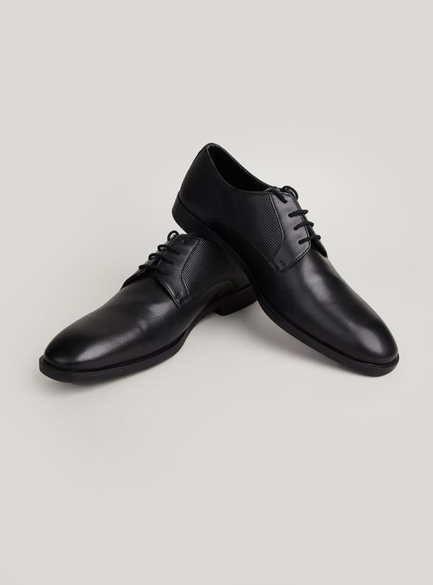 CODE Textured Lace-Up Shoes