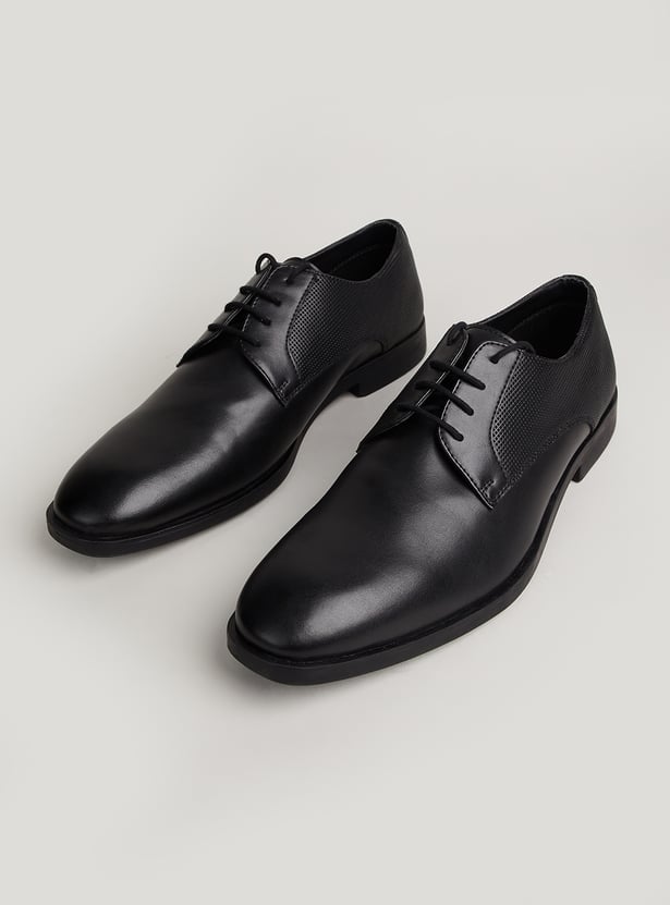 CODE Textured Lace-Up Shoes