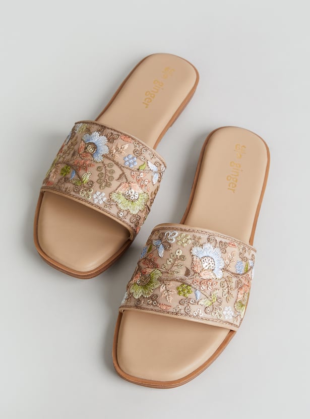 GINGER Embroidered Flats