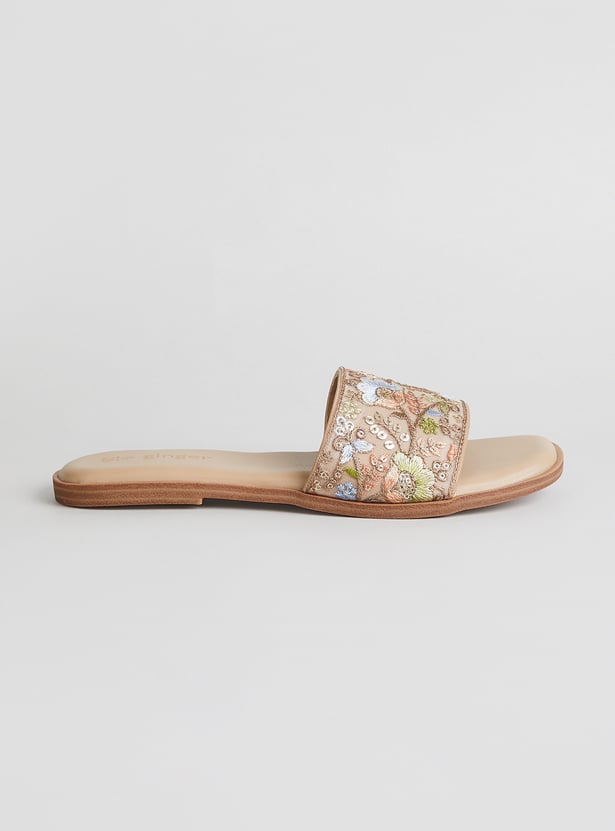 GINGER Embroidered Flats