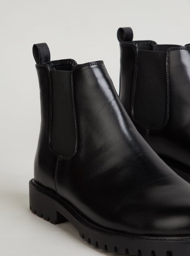 CODE Solid Chelsea Boots