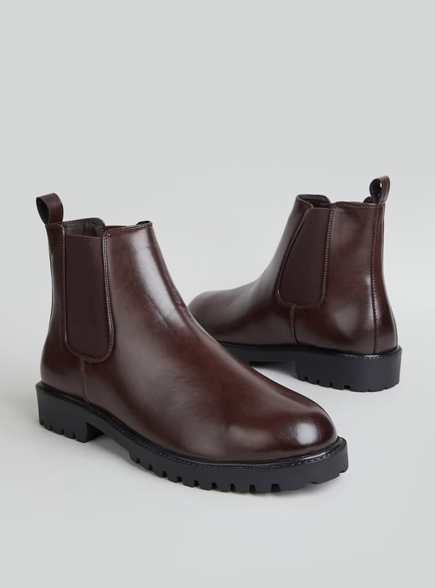 CODE Solid Chelsea Boots
