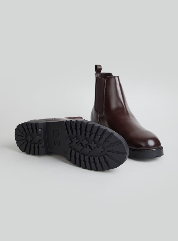 CODE Solid Chelsea Boots
