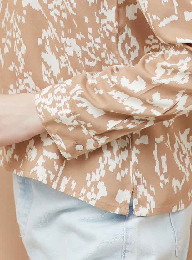 FAME FOREVER Printed Collared Top
