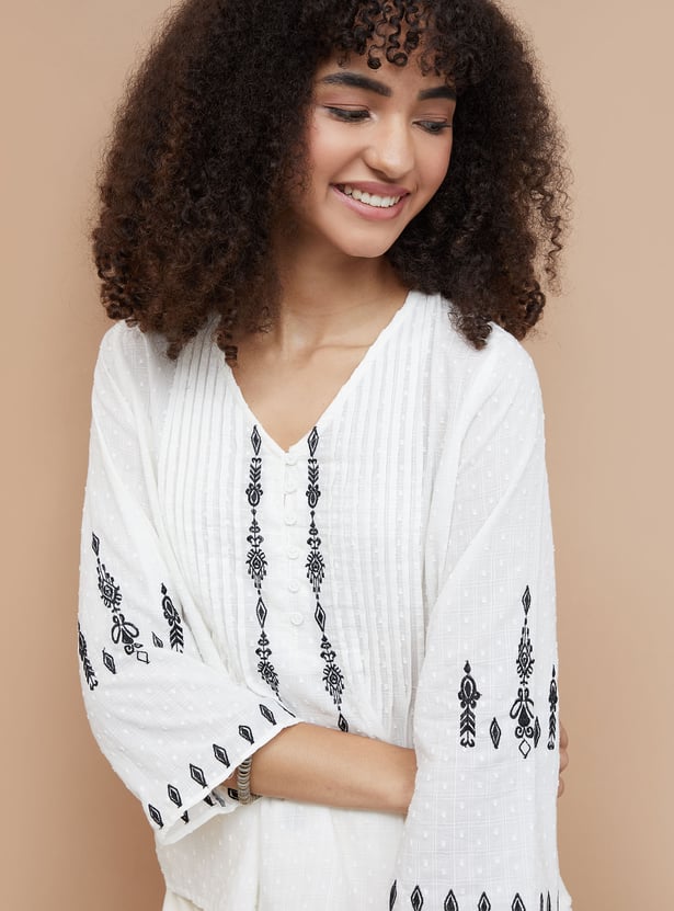 FAME FOREVER Embroidered Top