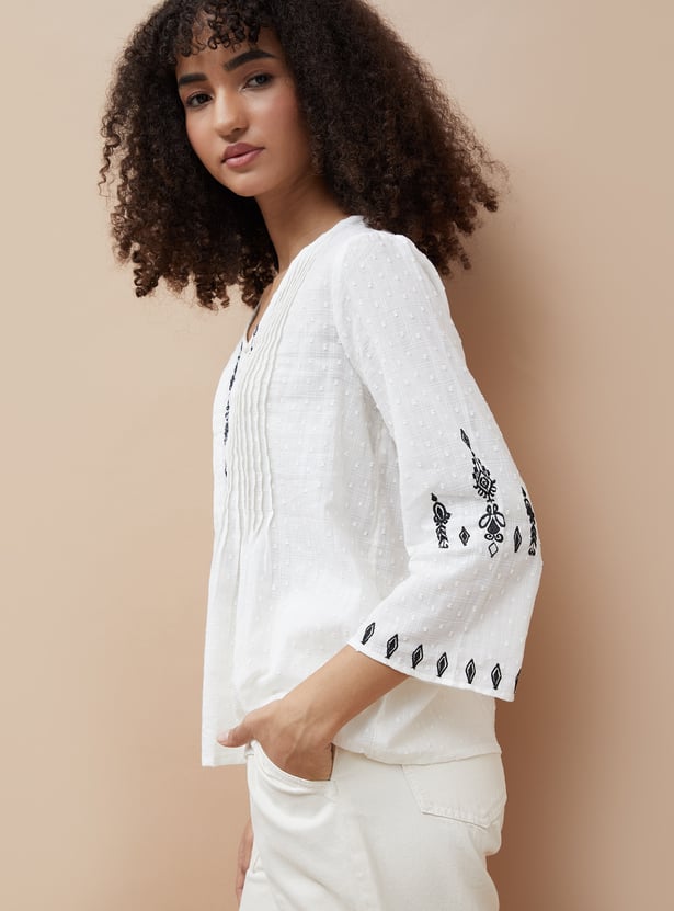 FAME FOREVER Embroidered Top