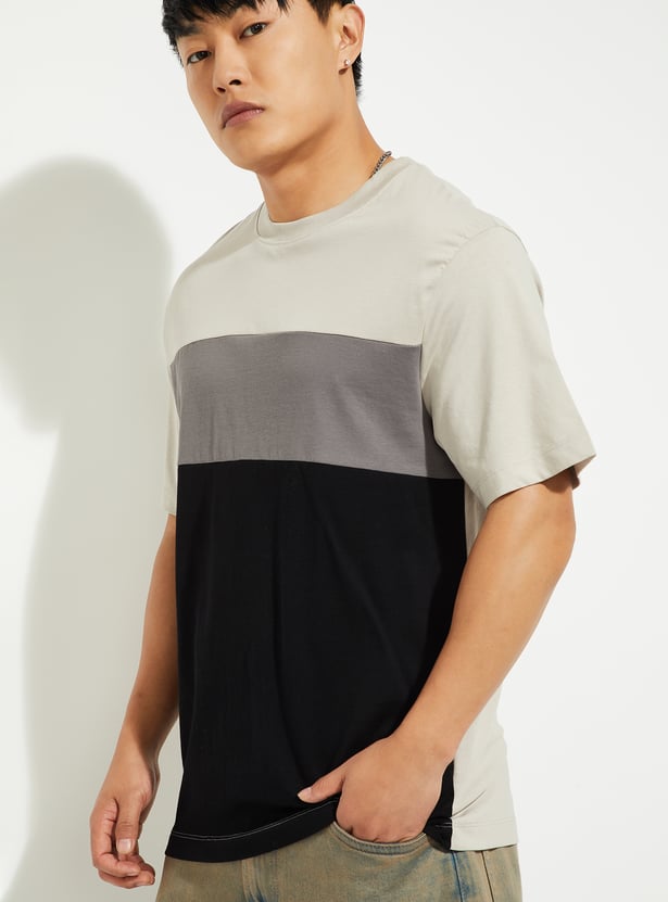 URB_N Men Colourblocked T-shirt - Pack of 2