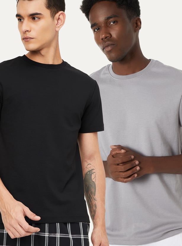 Men Solid T-shirt - Pack of 2