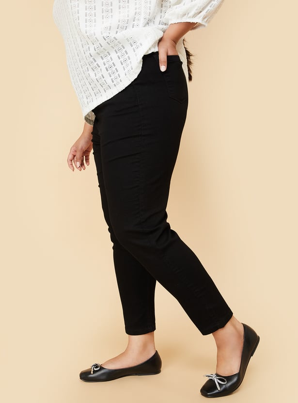 Women Solid Pencil Fit Jeans