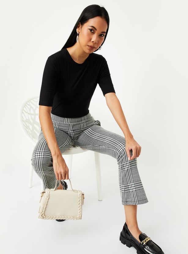 Women Solid Knitted Top