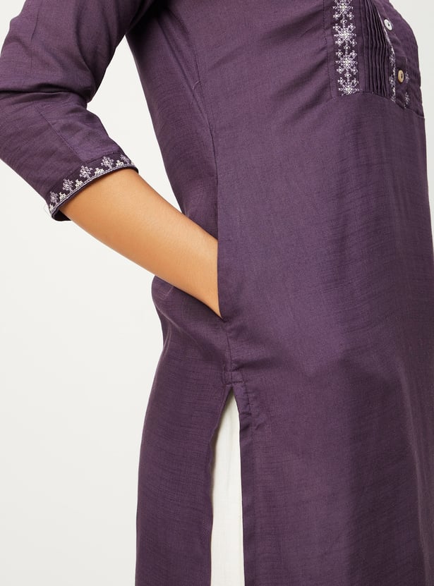 Women Embroidered Straight Kurta