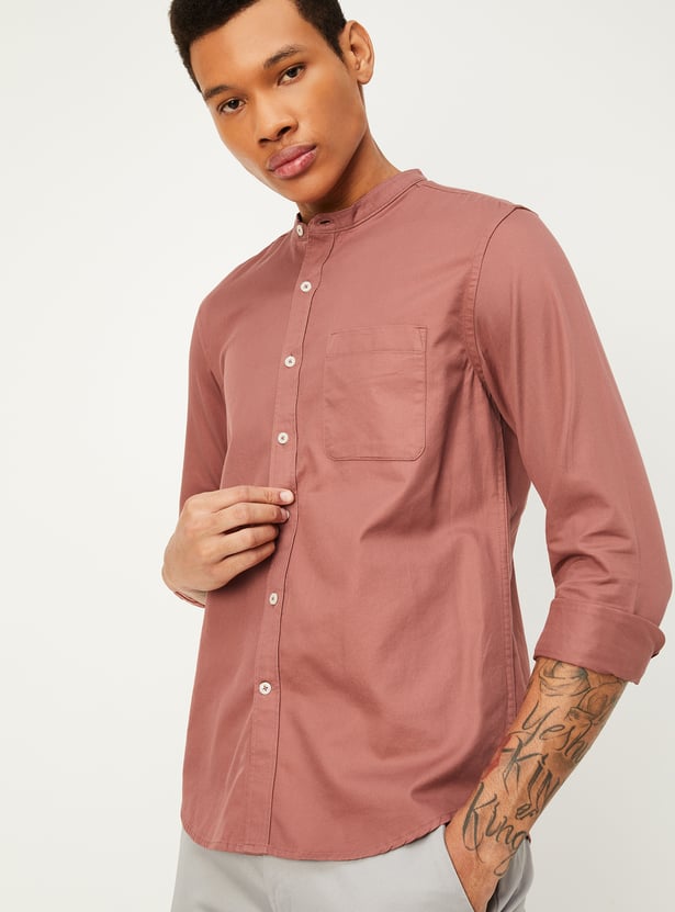 Men Regular Fit Solid Casual Shirt