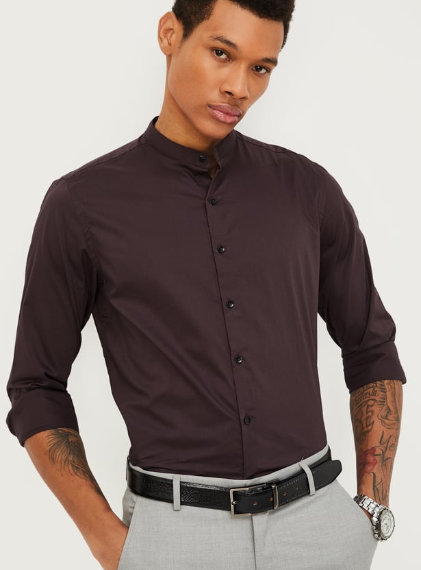 Men Solid Slim Fit Formal Shirt