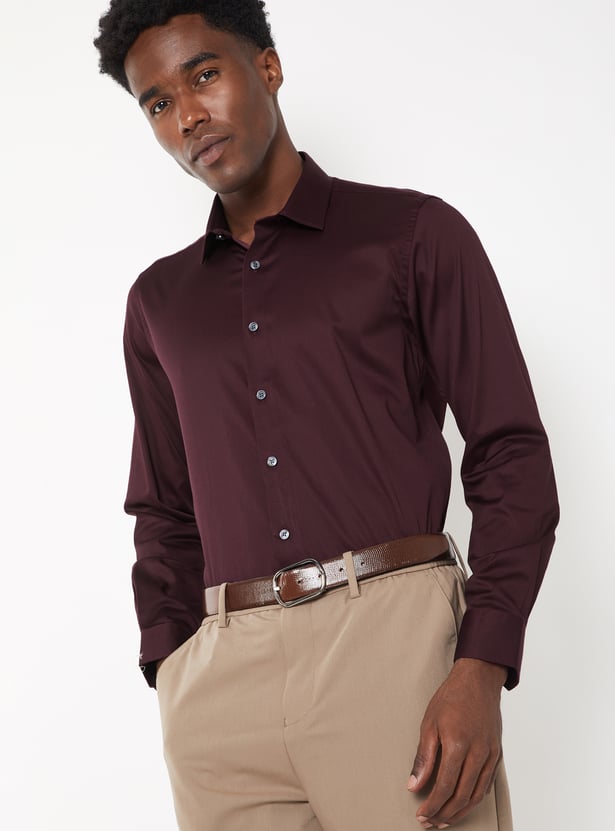 Men Slim Fit Solid Sateen Formal Shirt