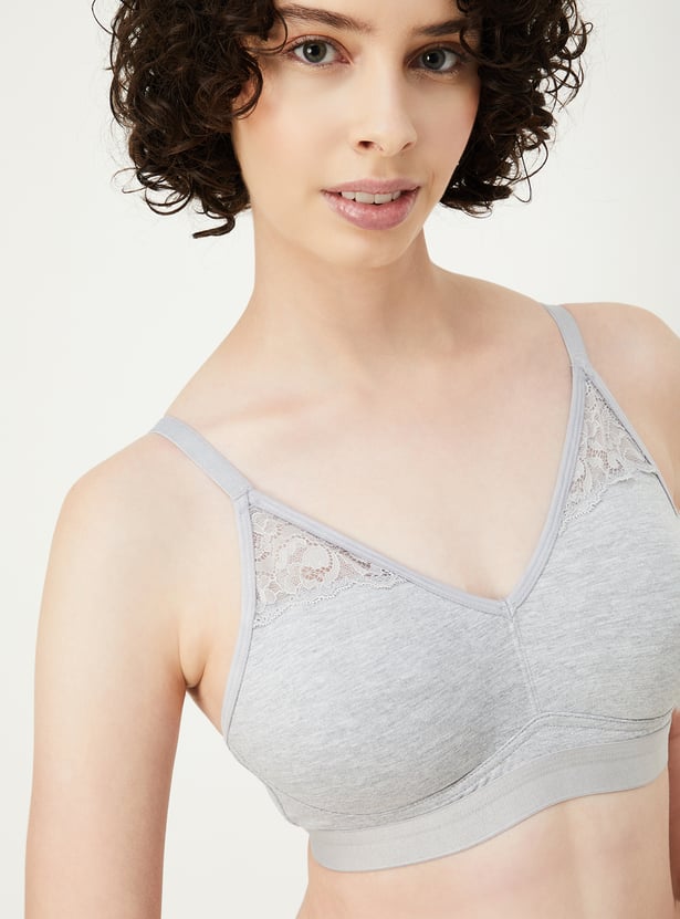 Women Lace Detail Soft Cup Non-Wired Bra