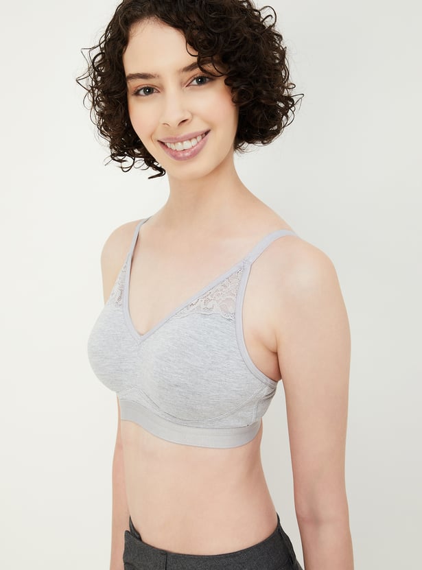 Women Lace Detail Soft Cup Non-Wired Bra