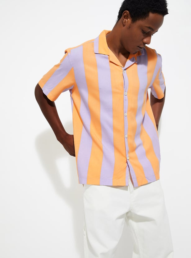 URB_N Men Oversized Striped Shirt