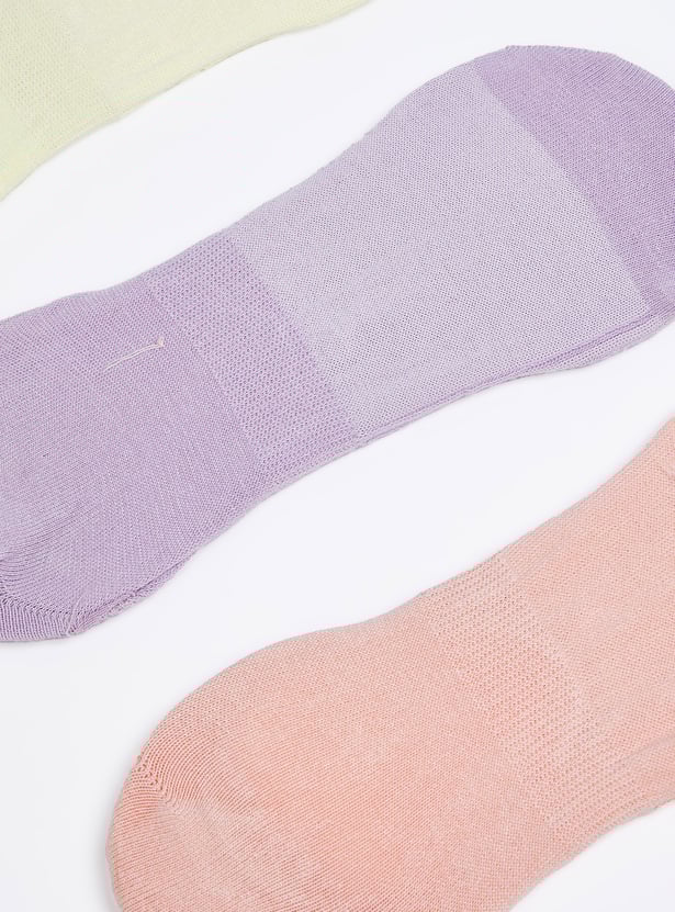 Women Textured No Show Socks - Pack of 3