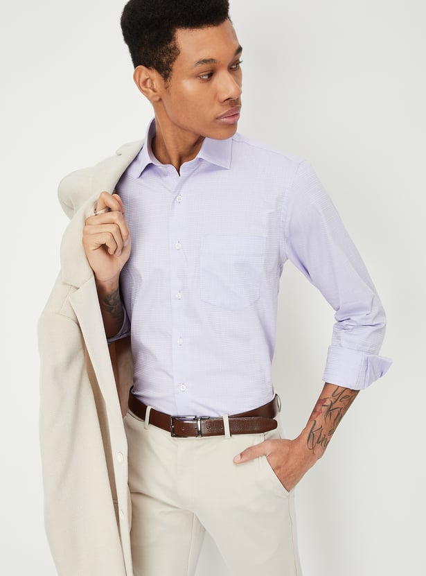 Men Slim Fit Structured Formal Shirt