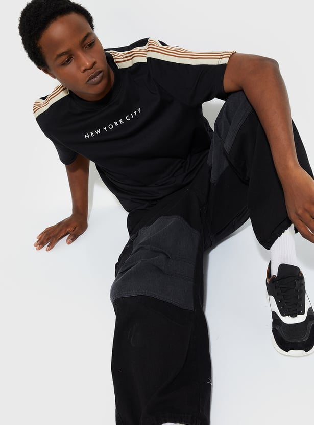 Buy URB_N Men Regular Fit Solid T-shirt Online at just Rs. 399.0