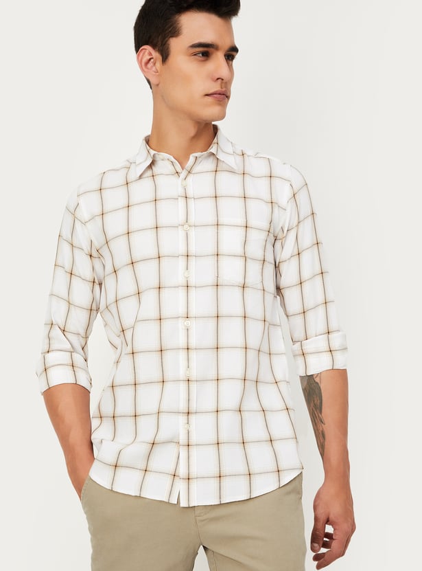 Men Slim Fit Checked Casual Shirt