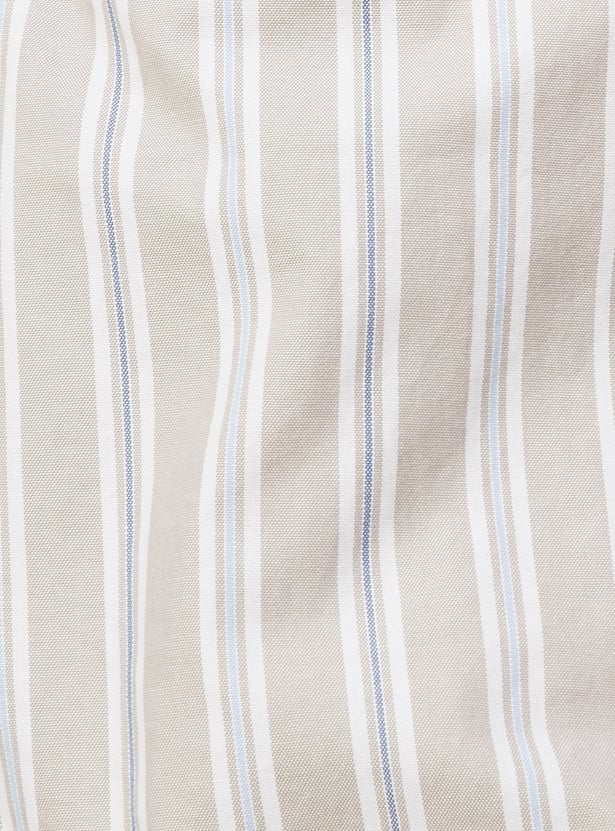 Men Striped Slim Fit Smart Casual Shirt