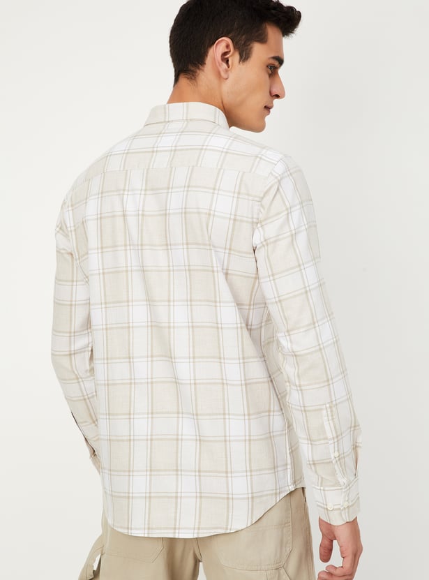 Men Slim Fit Checked Casual Shirt