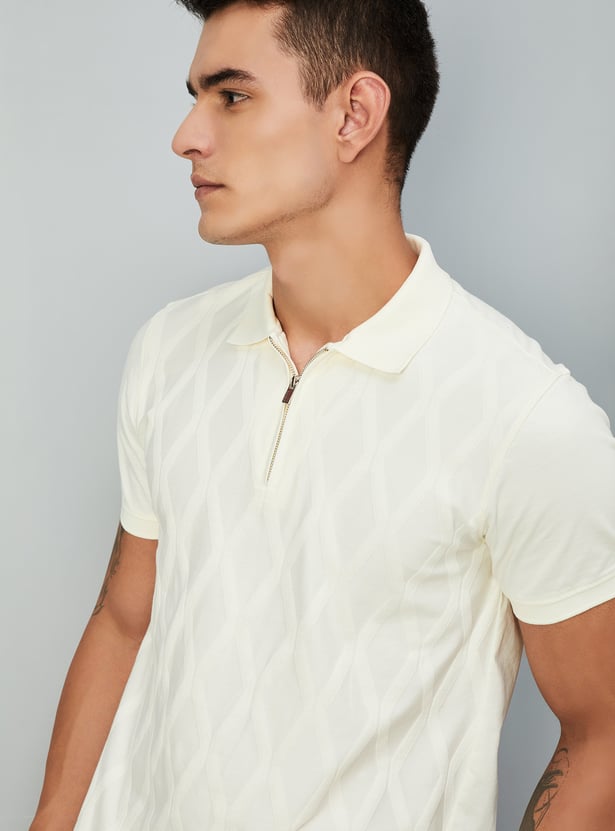 Men Slim Fit Textured Zipper Polo T-shirt