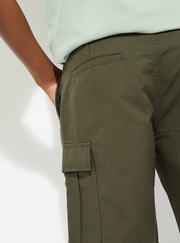 URB_N Men Checked Cargo Shorts