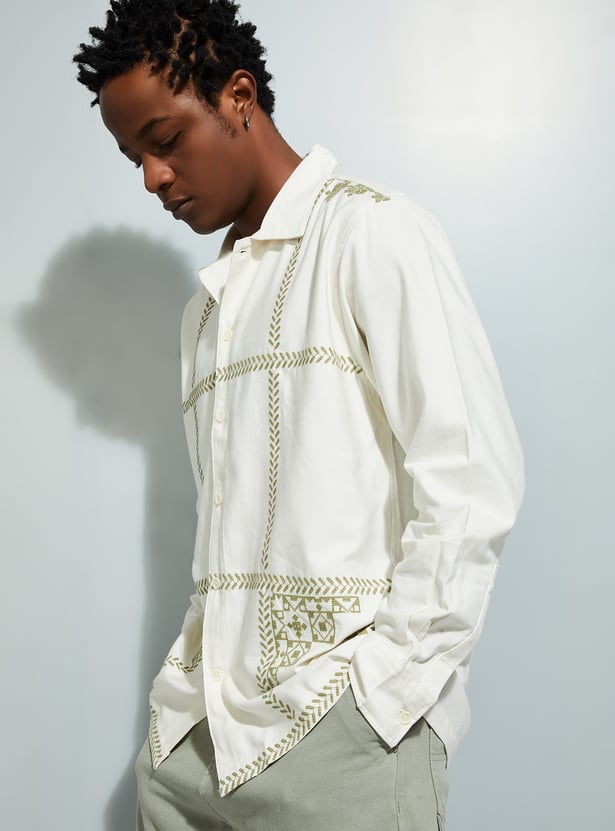 URB_N Men Relaxed Fit Embroidered Shirt