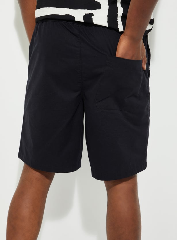 URB_N Men Slim Fit Solid Shorts